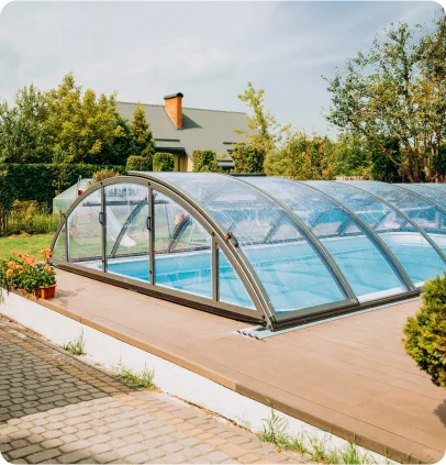 piscine sous-abris à Argenton-sur-Creuse près de Châteauroux dans l'Indre 36